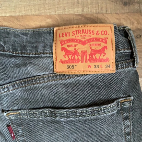 Levi’s Jeans - Picture 3 of 4